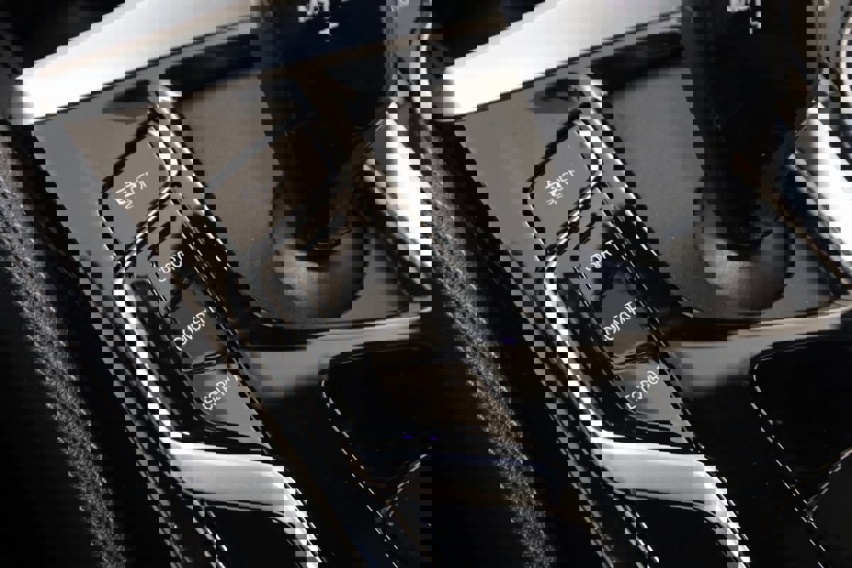 Used 2023 BMW 540i xDrive w/ M Sport Package image 28