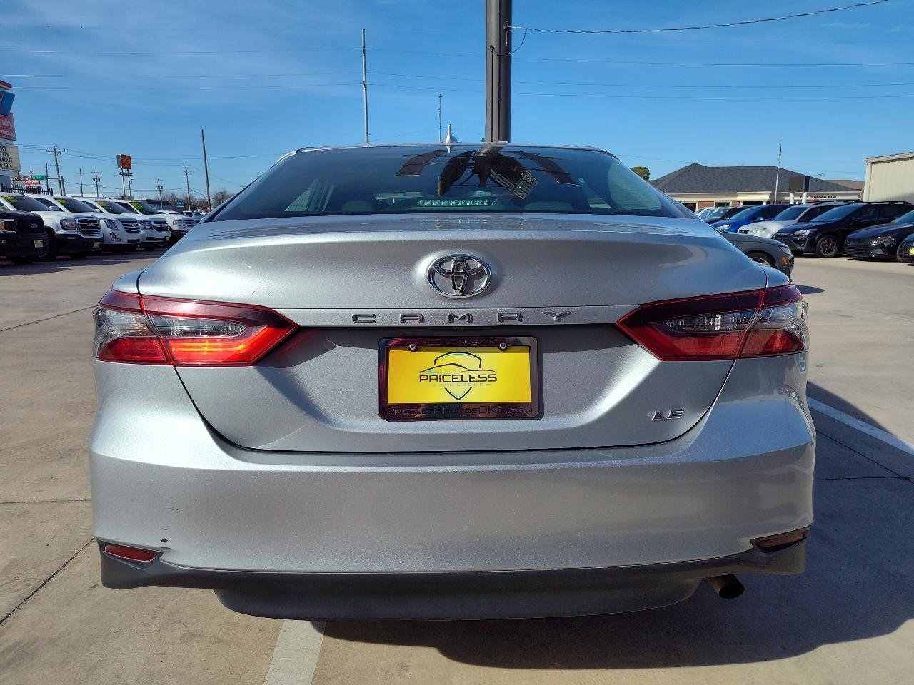 Used 2023 Toyota Camry LE image 5