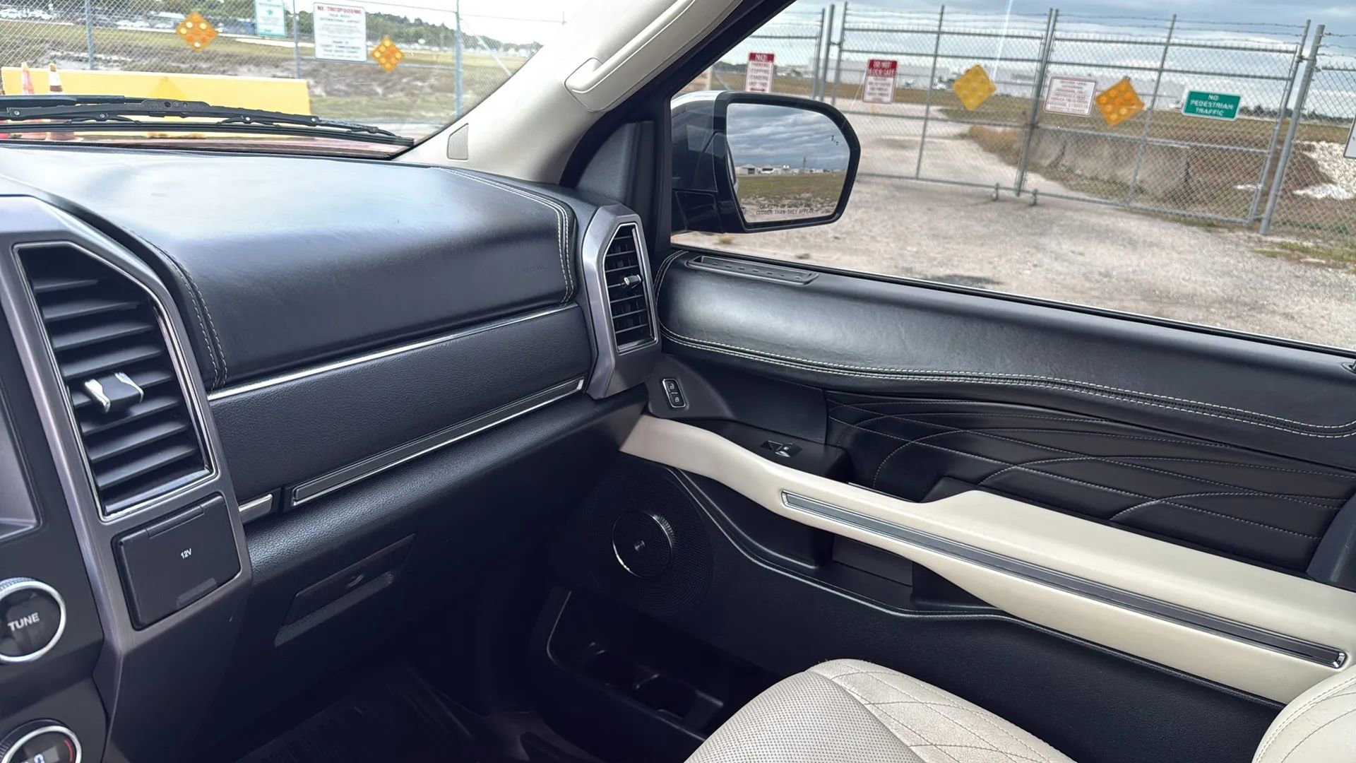 Used 2020 Ford Expedition Platinum image 13