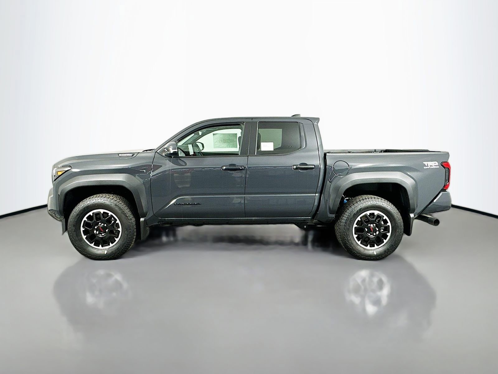 New 2025 Toyota Tacoma TRD Off-Road image 4