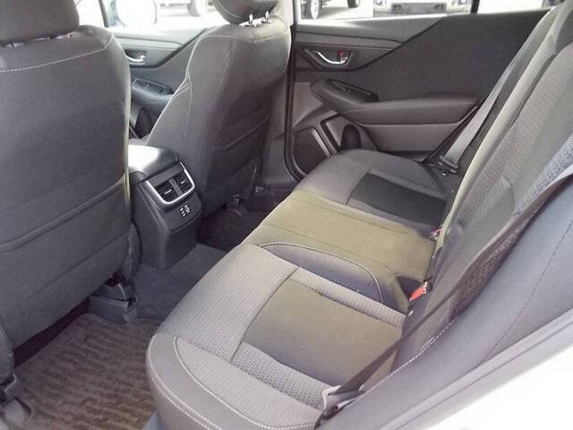 Used 2024 Subaru Outback Premium AWD/4WD image 11