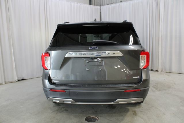 Used 2020 Ford Explorer XLT w/ Equipment Group 202A AWD/4WD image 24