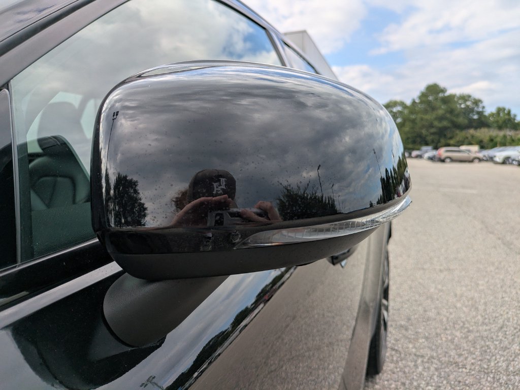 Used 2023 Volvo XC40 B5 Ultimate w/ Climate Package AWD/4WD image 12