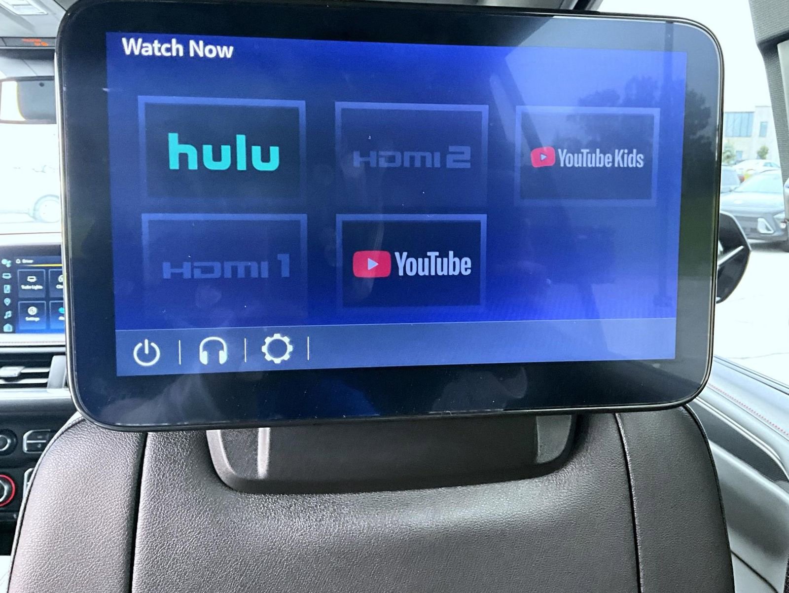 Used 2024 Chevrolet Tahoe RST w/ Sport Performance Package image 24