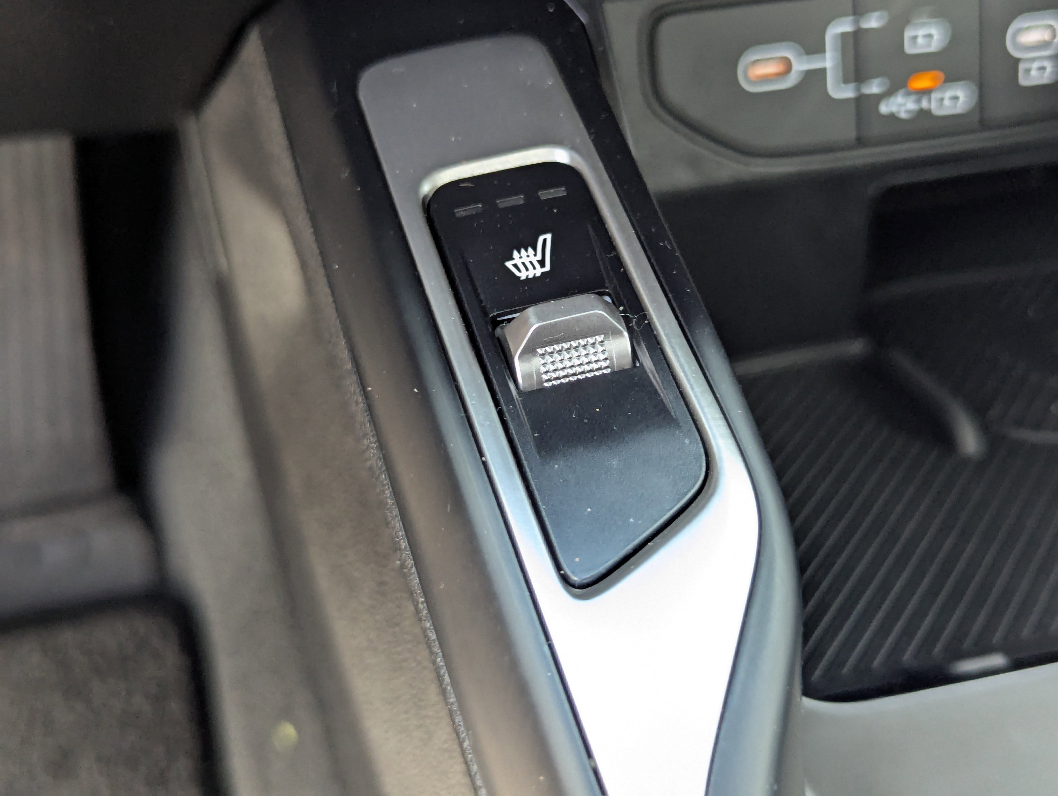 Certified 2024 Kia Sorento X-Line EX image 29