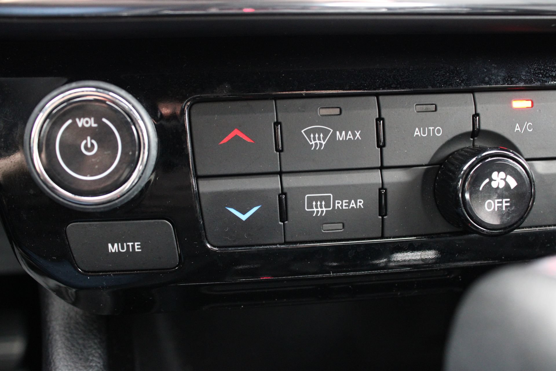 Used 2023 Jeep Compass High Altitude AWD/4WD image 44