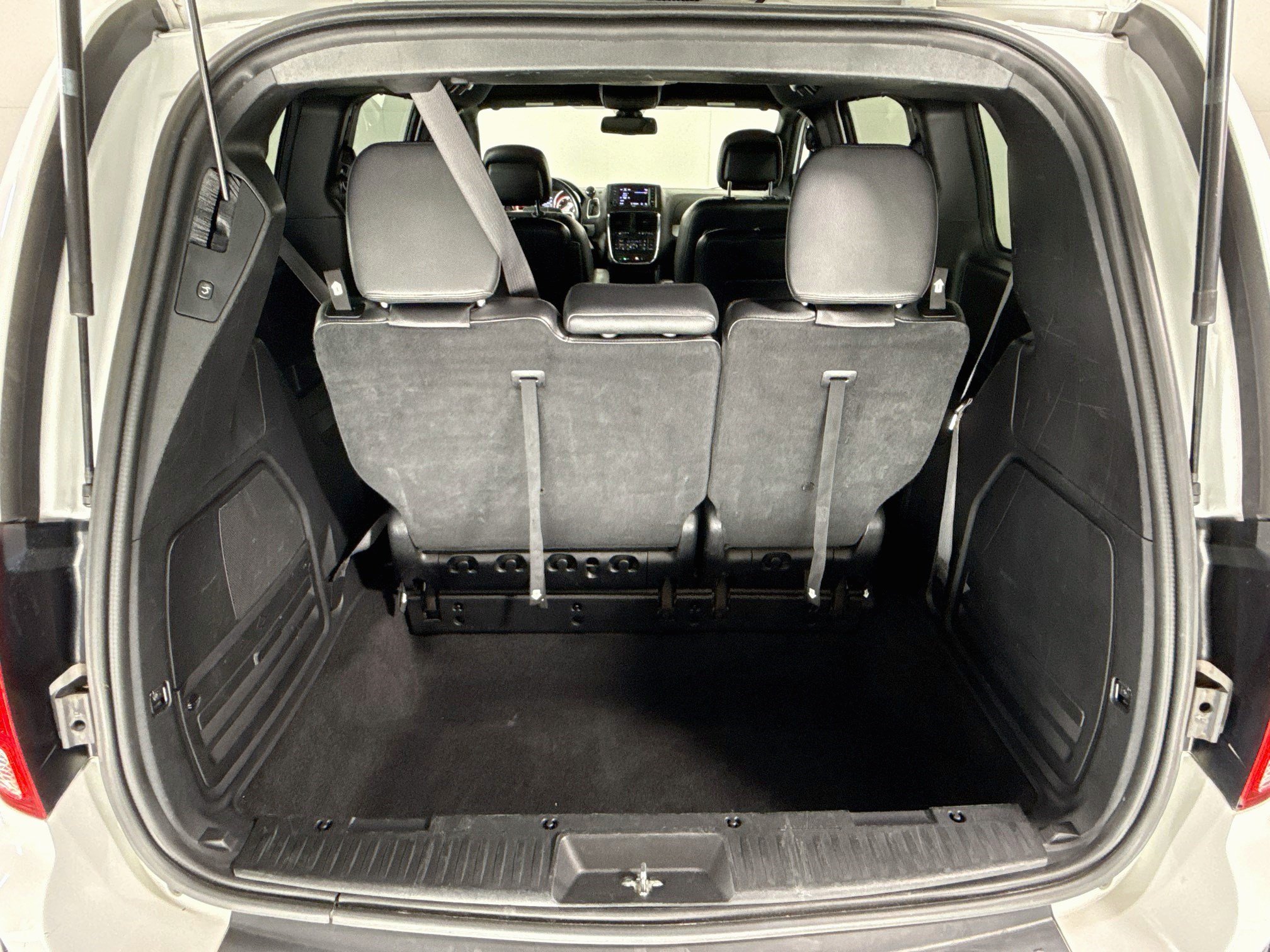 Used 2019 Dodge Grand Caravan GT FWD image 34