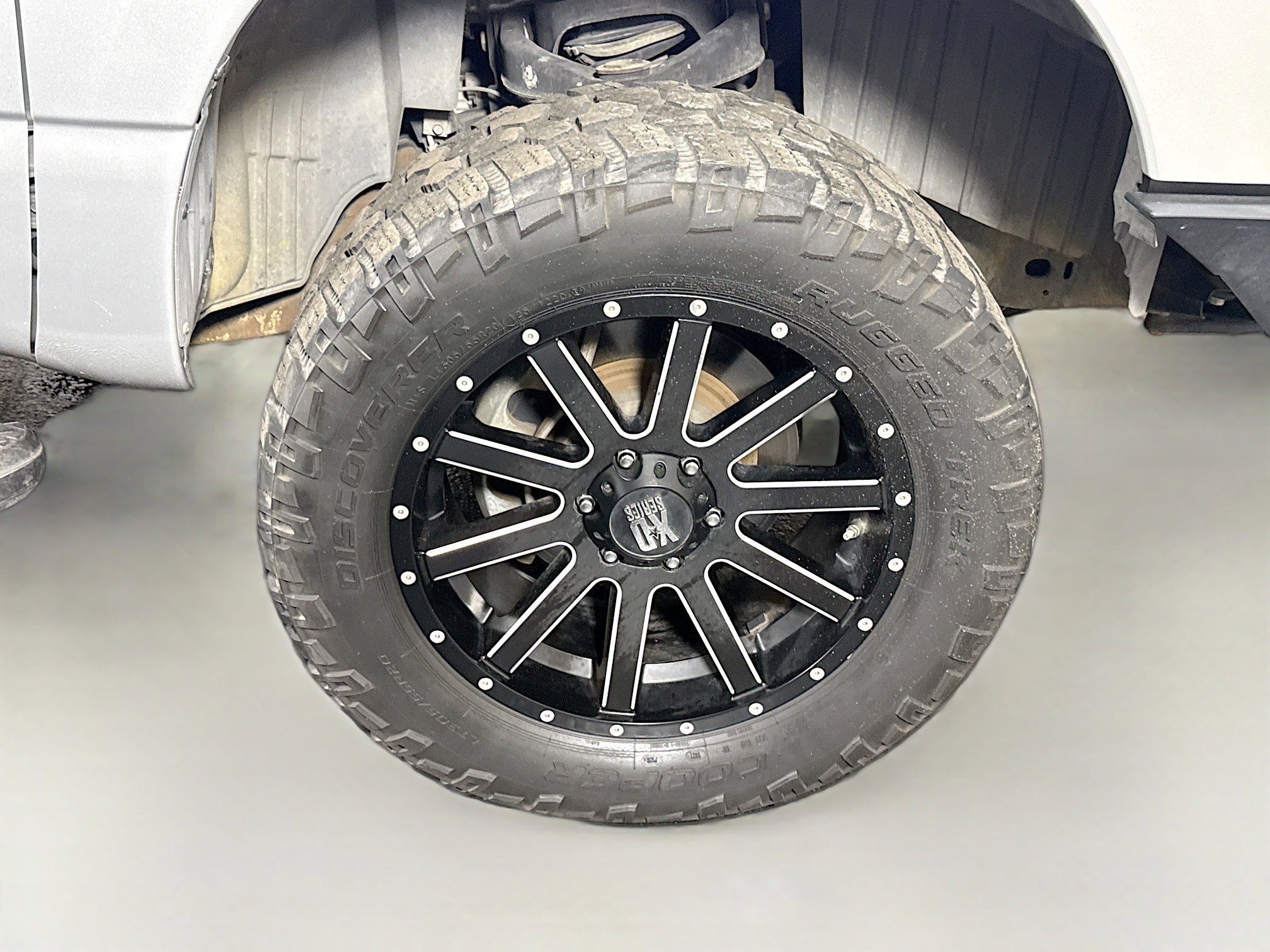 Used 2017 Nissan Titan SV AWD/4WD image 32