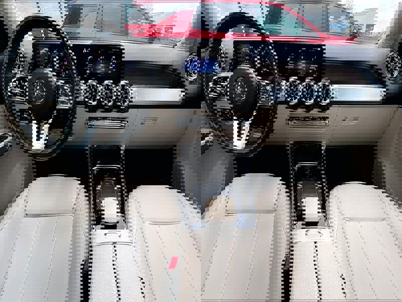 Used 2022 Mercedes-Benz GLB 250 4MATIC image 22