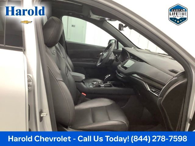 Used 2022 Cadillac XT4 Sport w/ Sun And Sound Package image 11