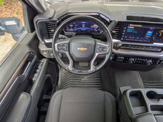 Used 2025 Chevrolet Silverado 2500 LT w/ Convenience Package AWD/4WD image 19