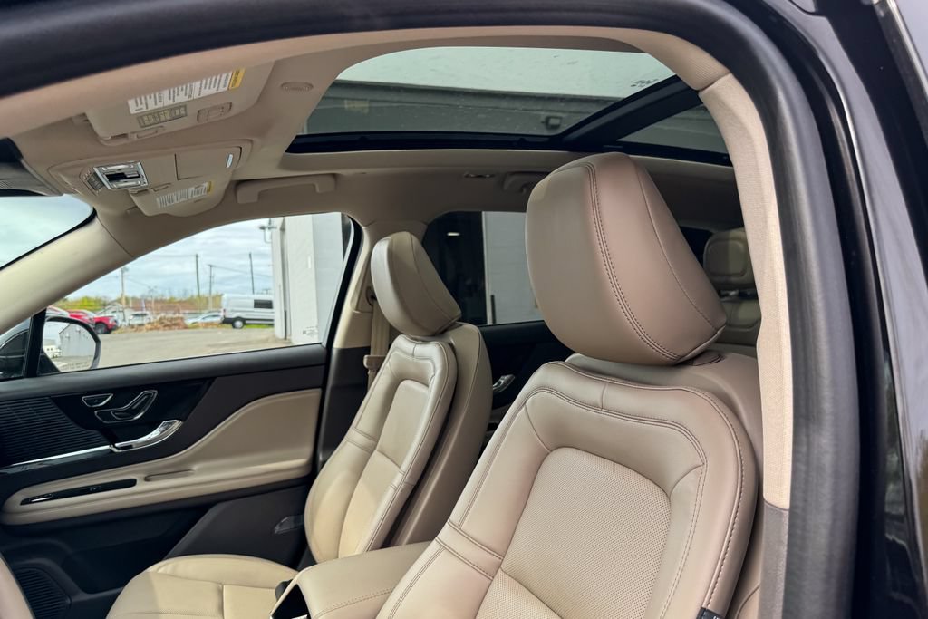 Used 2022 Lincoln Corsair Reserve w/ Sport Package AWD/4WD image 24
