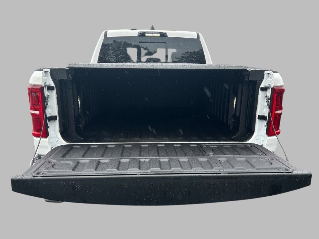New 2026 RAM 1500 Tungsten w/ Trailer Tow Group AWD/4WD image 4
