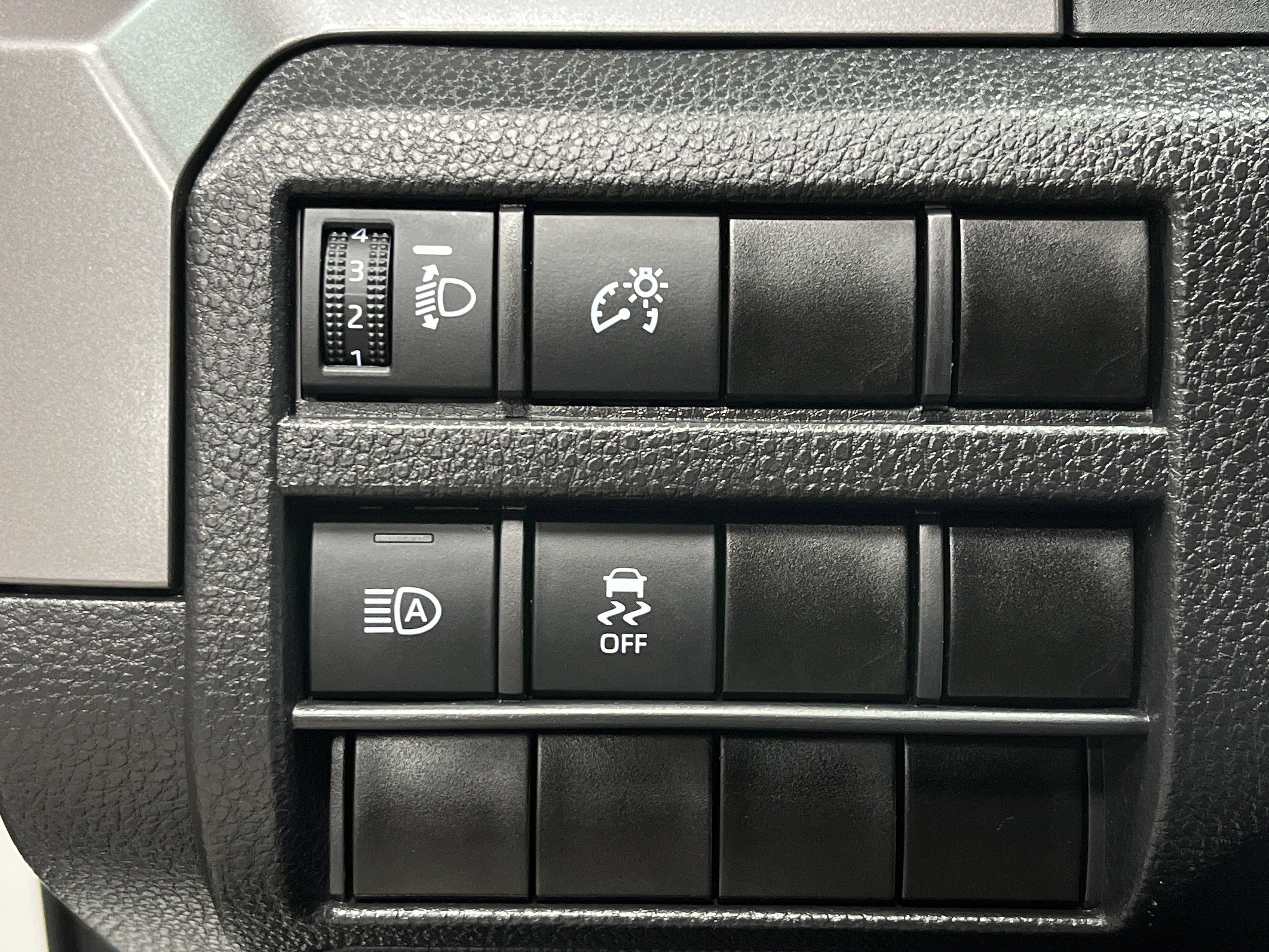 Certified 2024 Toyota Tacoma SR5 image 36