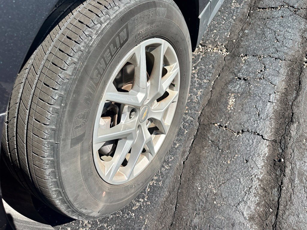 Used 2023 Chevrolet Equinox LT FWD image 6