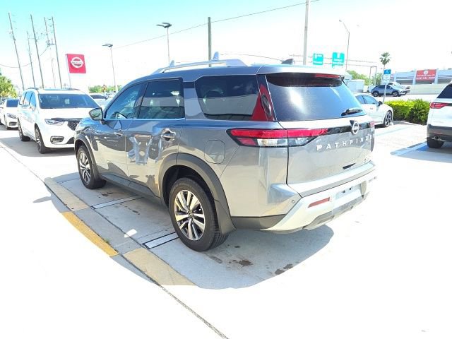 Used 2022 Nissan Pathfinder SL image 6