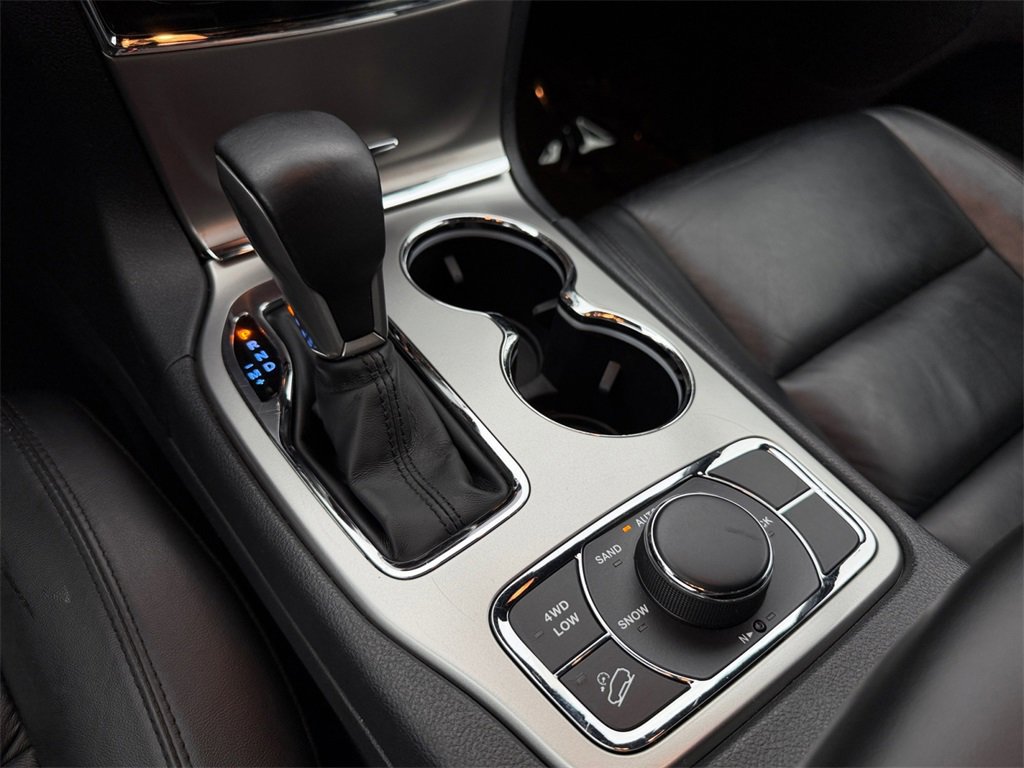 Used 2019 Jeep Grand Cherokee Limited image 29