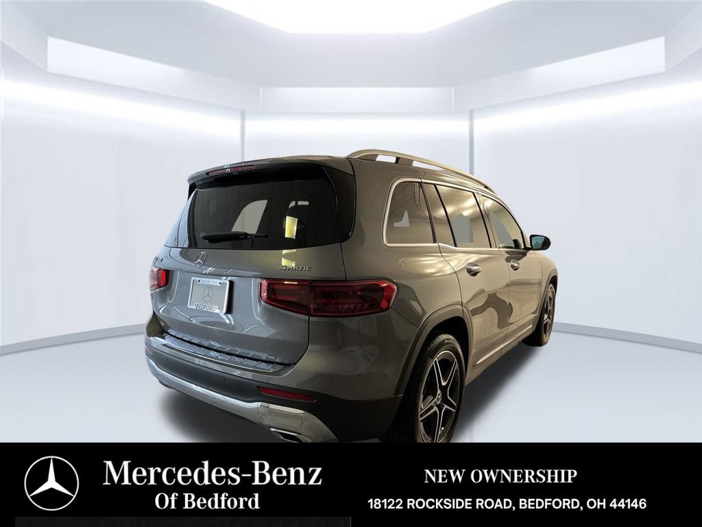 Used 2026 Mercedes-Benz GLB 250 4MATIC image 5