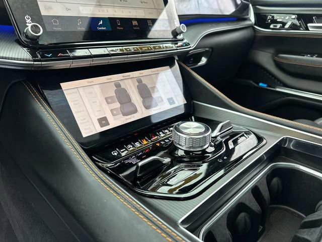 Used 2024 Jeep Grand Wagoneer Series III w/ Rear Seat Video Group 1 image 40