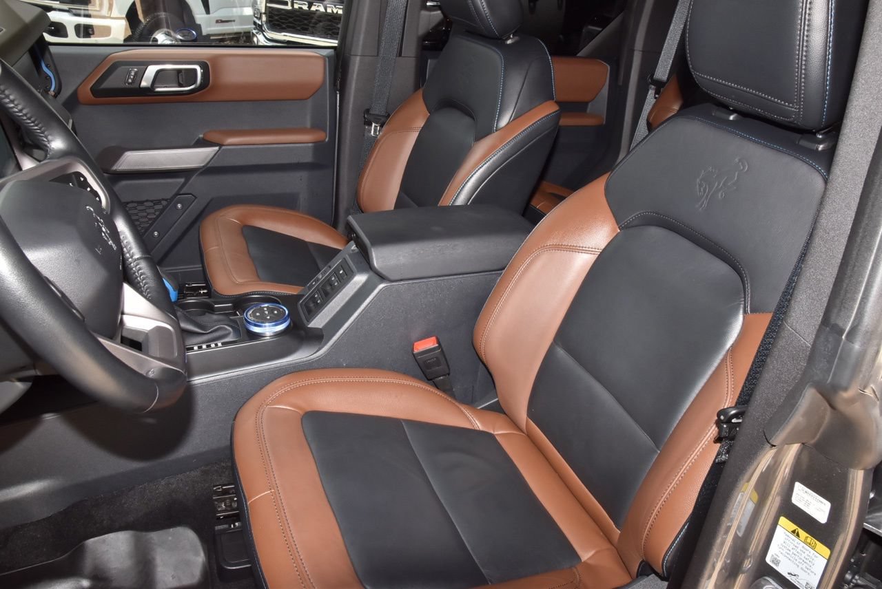 Used 2023 Ford Bronco Outer Banks AWD/4WD image 37