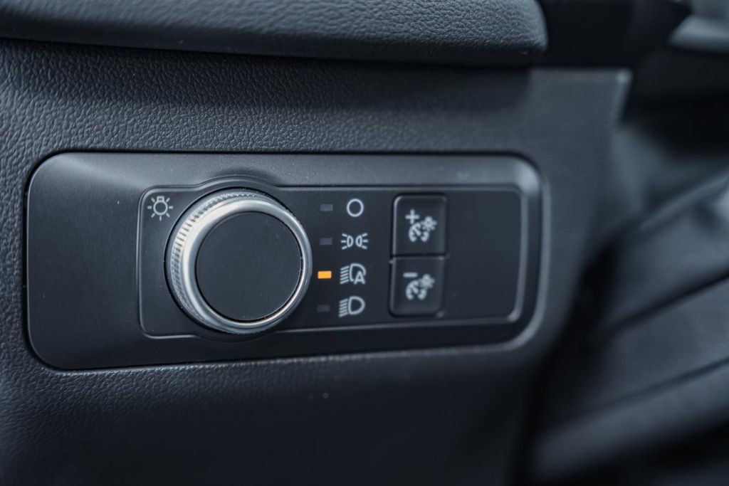 Used 2021 Ford Escape SE image 36