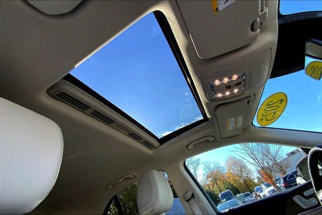 Used 2025 Mercedes-Benz GLE 350 4MATIC image 11