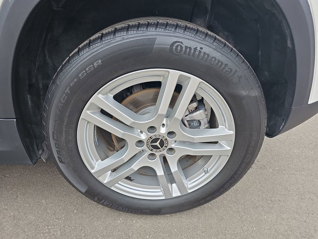 Used 2023 Mercedes-Benz GLA 250 w/ Premium Package image 29