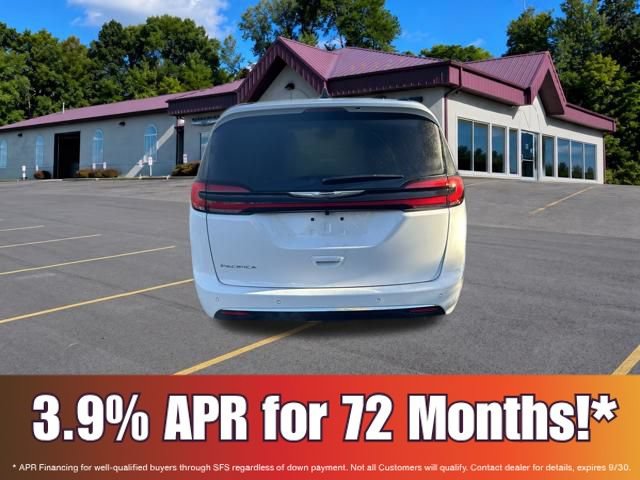 New 2026 Chrysler Pacifica Select FWD image 3