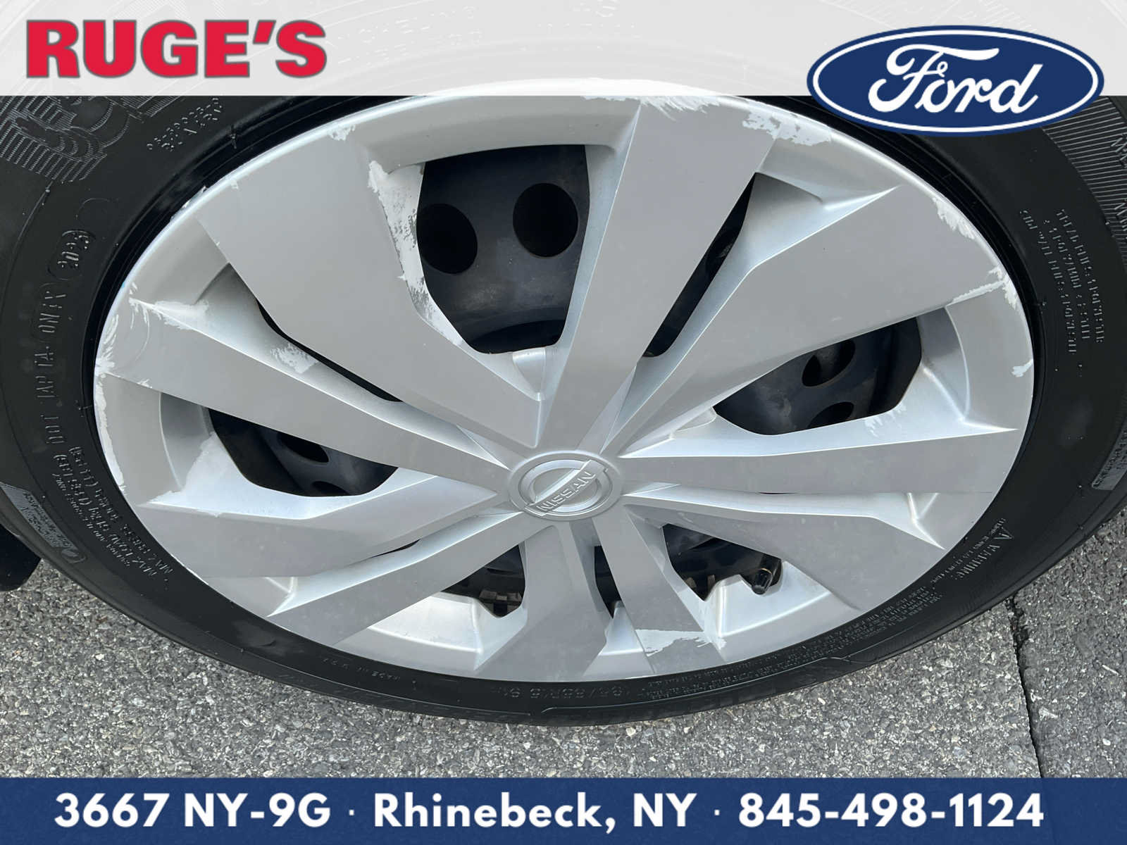 Used 2021 Nissan Versa S FWD image 10