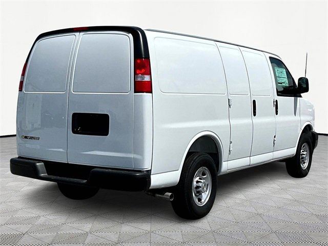 New 2025 Chevrolet Express 2500 w/ Driver Convenience Package image 6