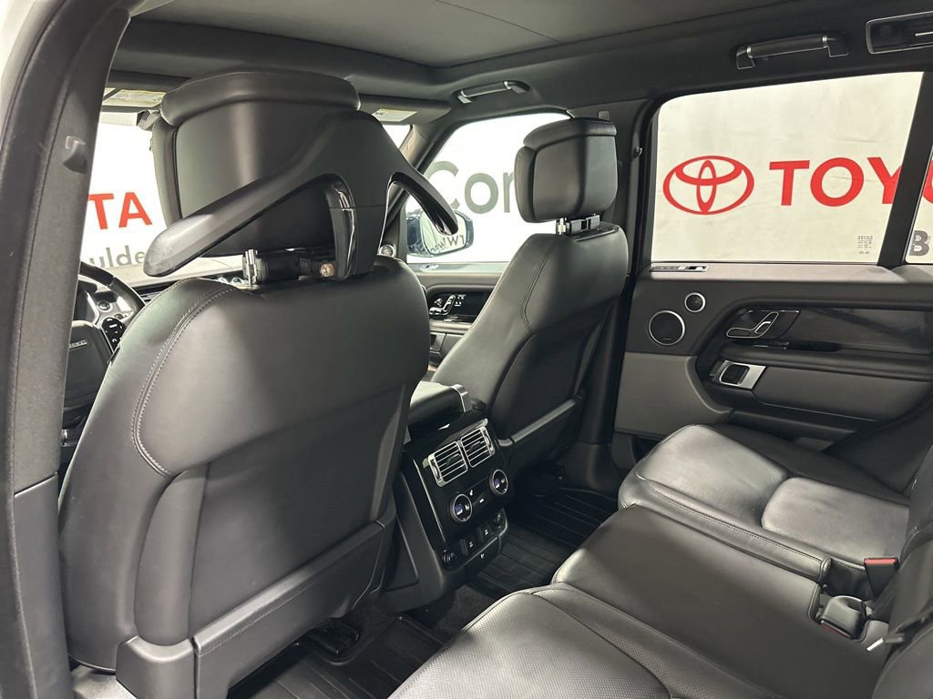 Used 2018 Land Rover Range Rover Supercharged image 21