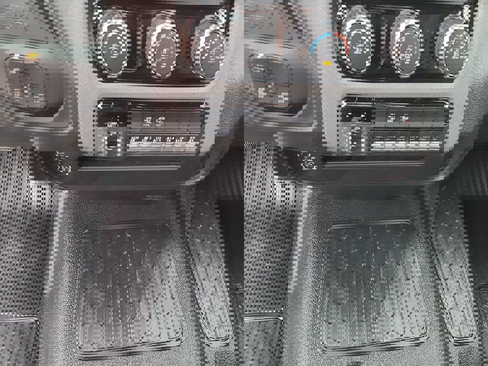 New 2025 RAM 5500 Tradesman AWD/4WD image 25