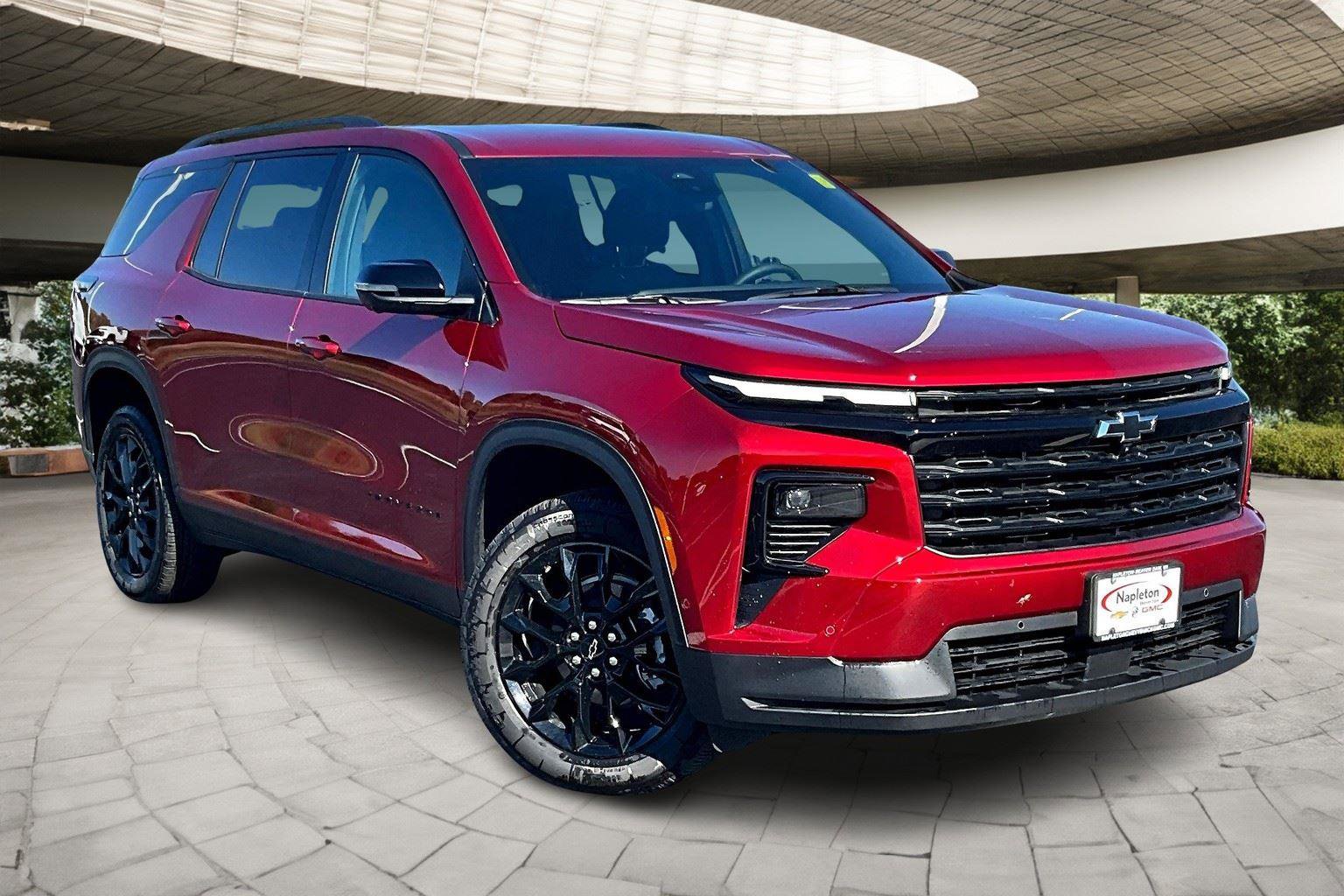 New 2025 Chevrolet Traverse LT w/ Enhanced Driving Package image 2