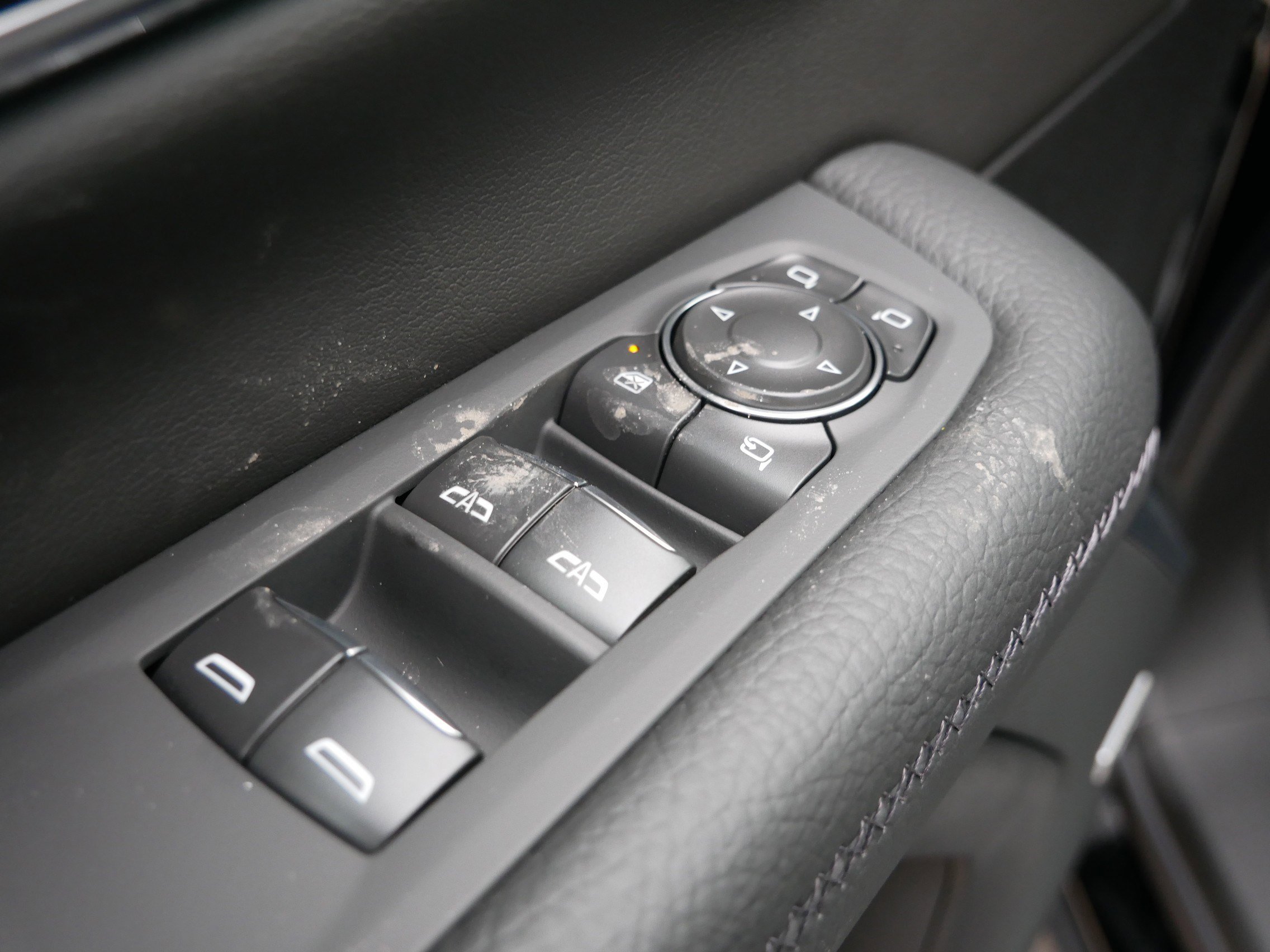 New 2026 GMC Yukon XL Denali w/ Sun & Power Step Package image 16