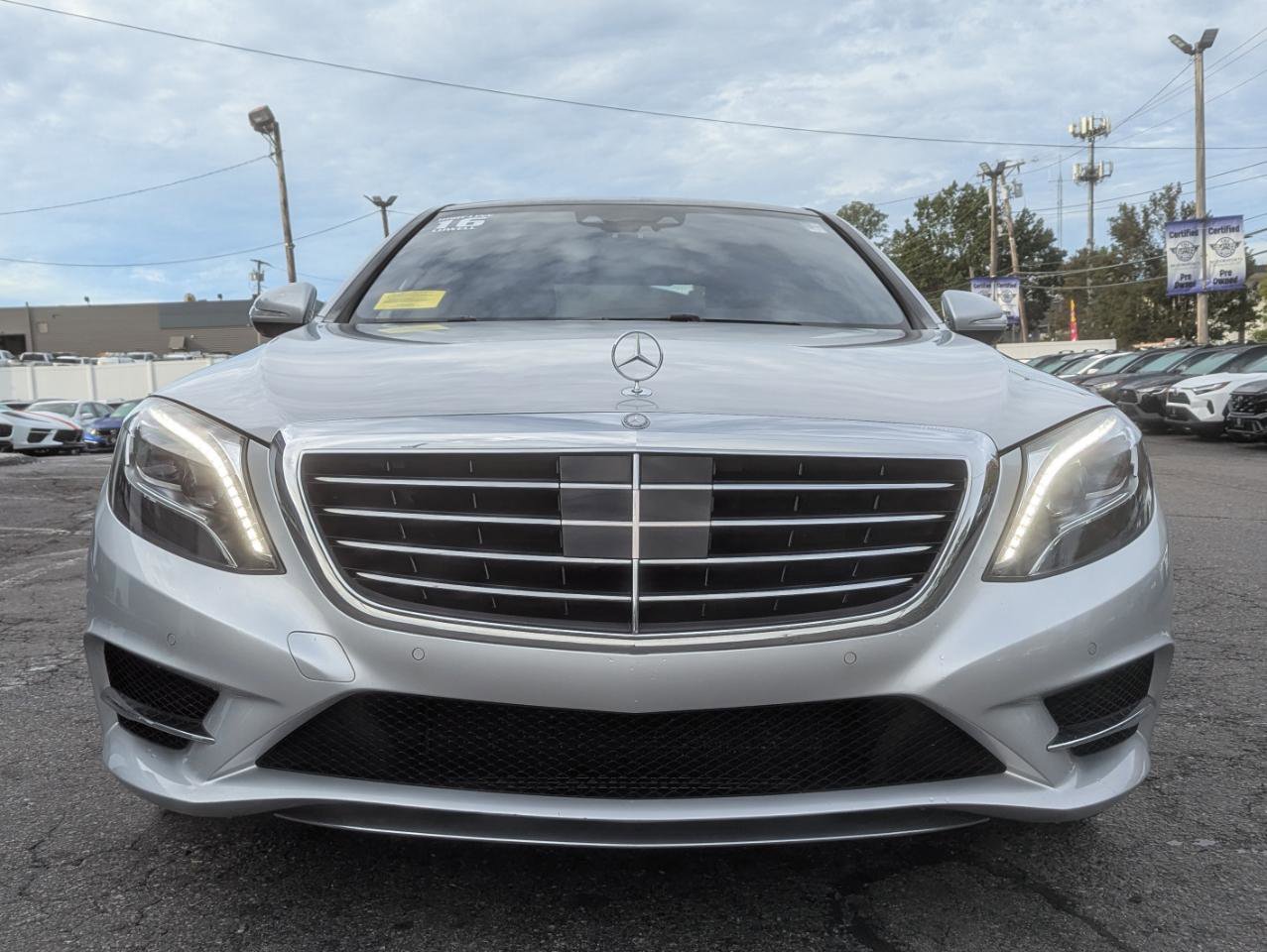 Used 2016 Mercedes-Benz S 550 4MATIC Sedan image 4