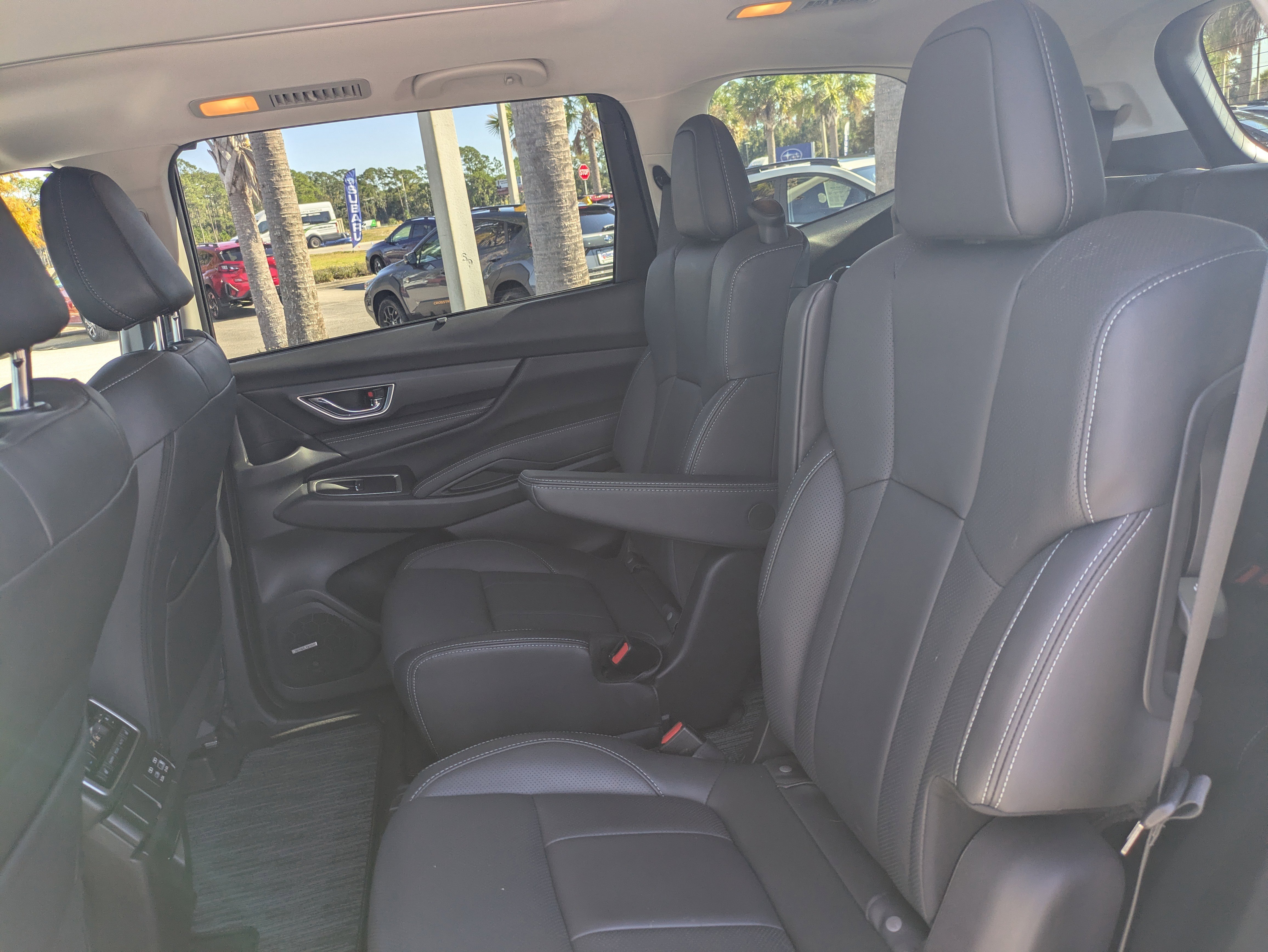 Certified 2023 Subaru Ascent Limited w/ Technology Package image 14