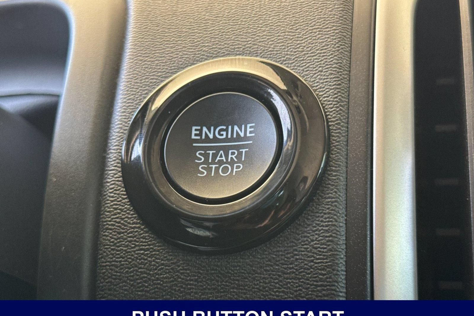 Used 2025 Ford Expedition Active RWD image 30