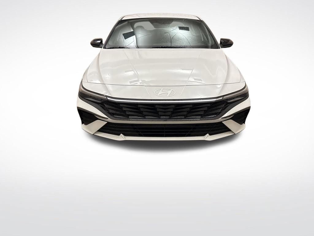 Certified 2026 Hyundai Elantra Sport FWD image 2