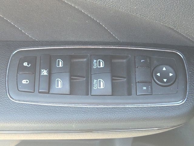 Used 2023 Dodge Charger SXT w/ Blacktop Package AWD/4WD image 20