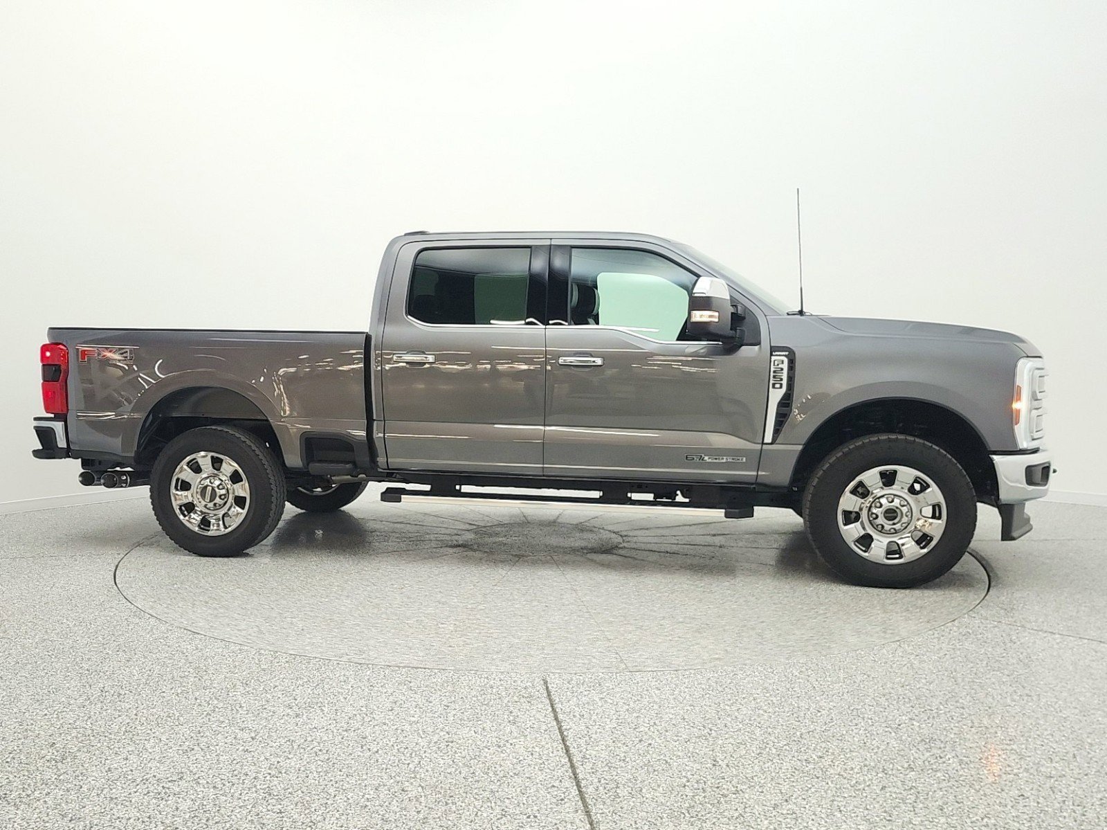 Used 2025 Ford F250 Lariat w/ Chrome Package AWD/4WD image 4