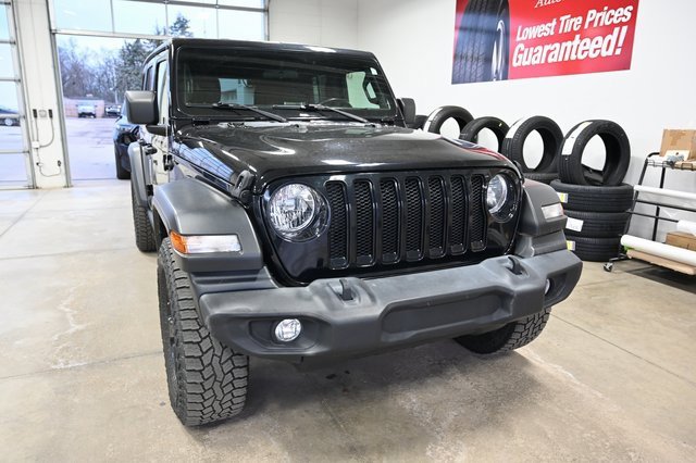 Used 2020 Jeep Wrangler Unlimited Sport image 3