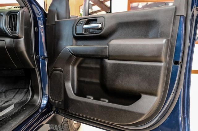 Used 2023 Chevrolet Silverado 2500 Custom w/ Custom Convenience Package image 39