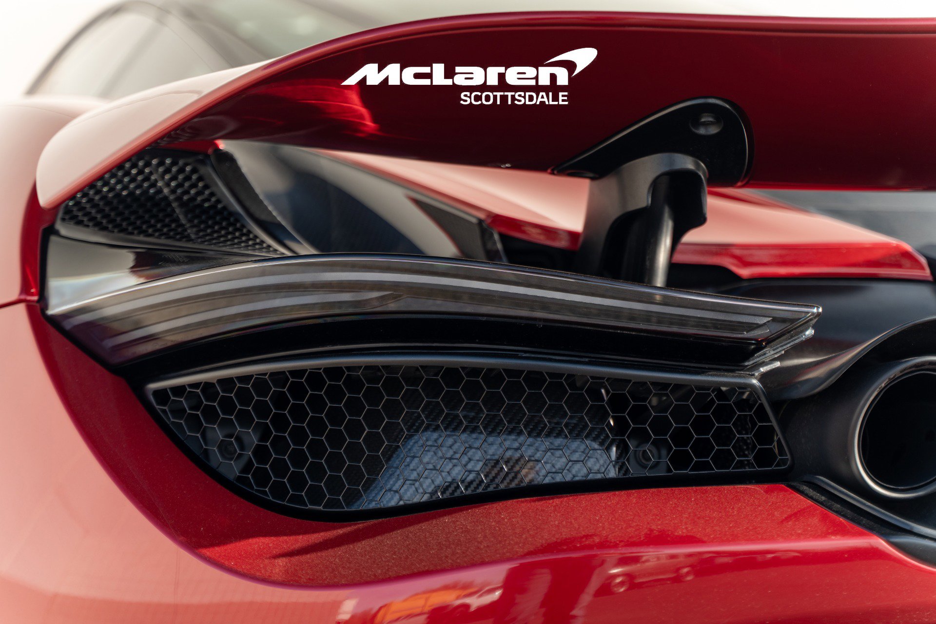 Used 2018 McLaren 720S Performance RWD image 17