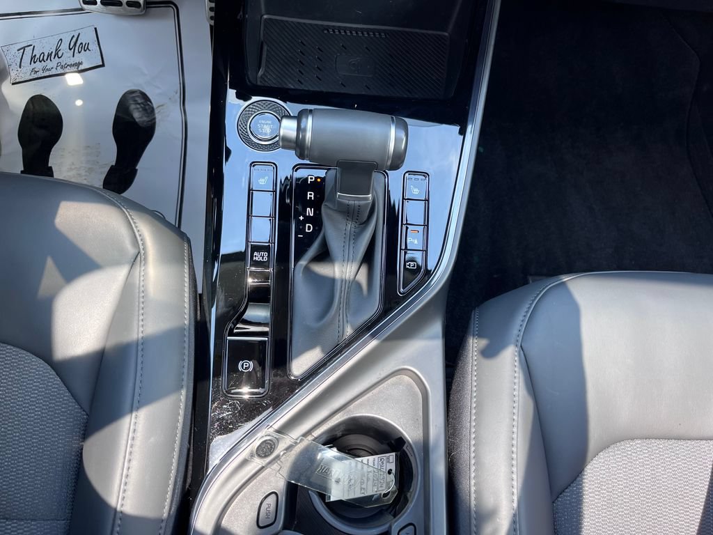 Certified 2024 Kia Niro EX Touring FWD image 18
