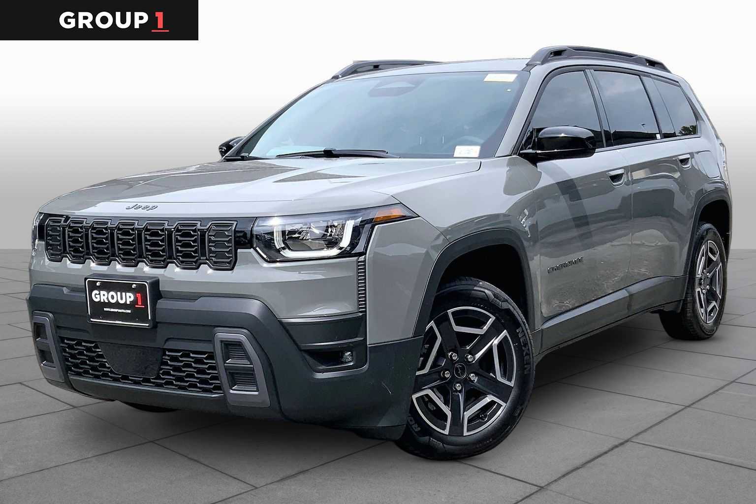New 2026 Jeep Cherokee Laredo AWD/4WD image 1