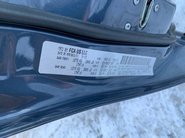 Used 2020 Jeep Cherokee Latitude Plus w/ Comfort/Convenience Group image 31