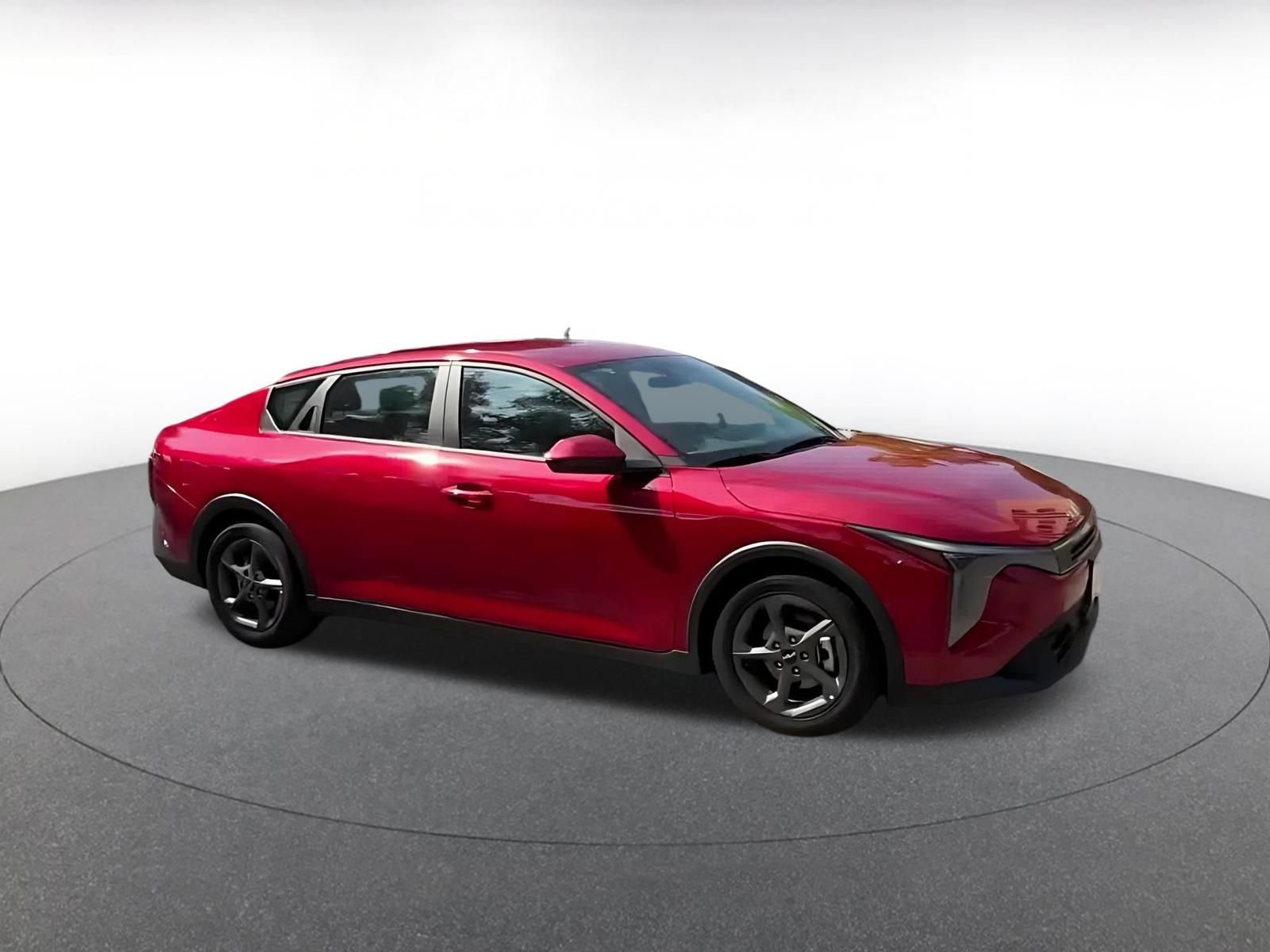 Used 2025 Kia K4 FWD image 2