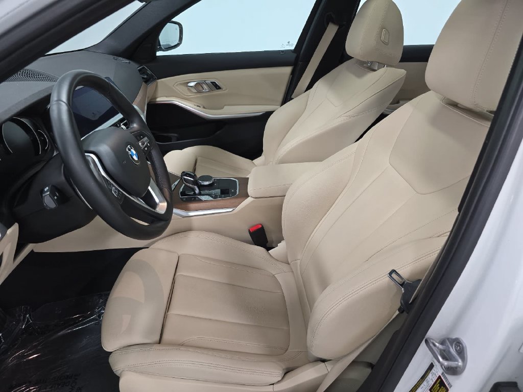 Used 2020 BMW 330i Sedan w/ Convenience Package RWD image 5