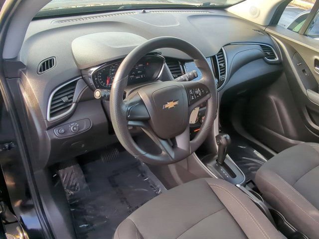 Used 2018 Chevrolet Trax LS image 9