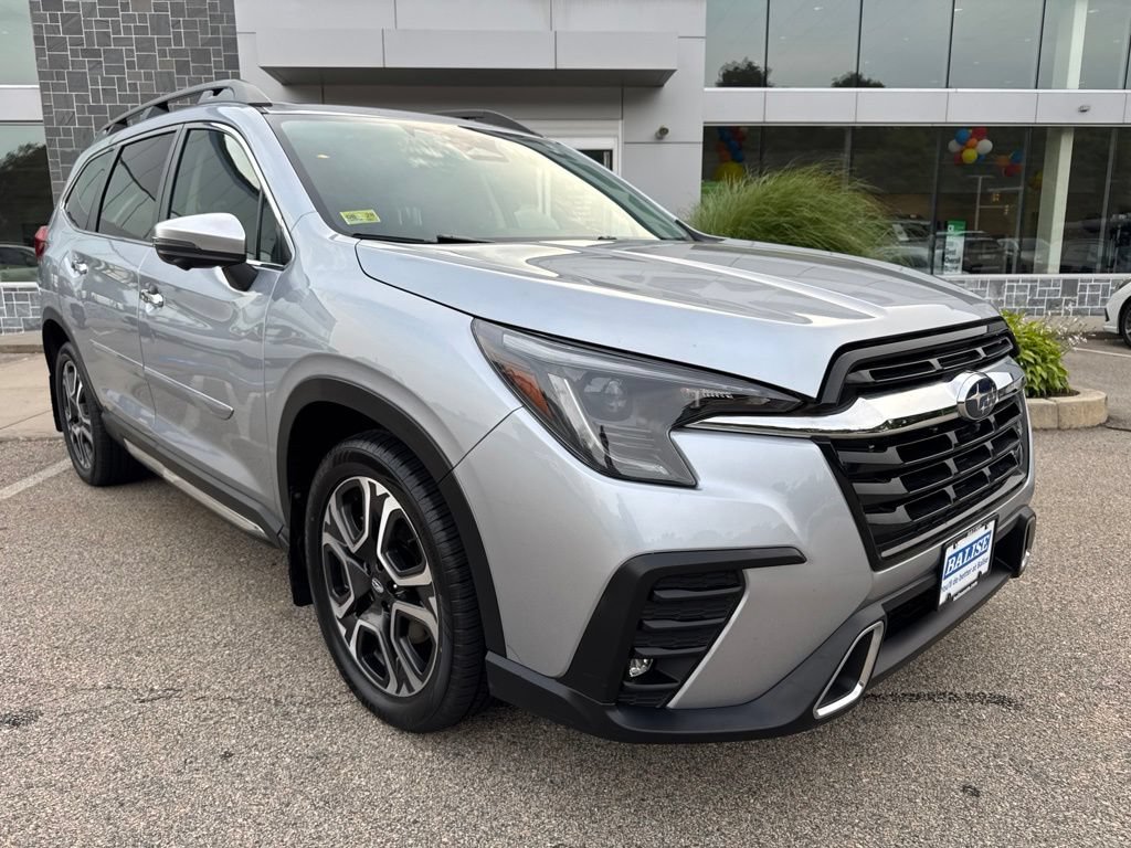 Used 2023 Subaru Ascent Touring AWD/4WD image 7